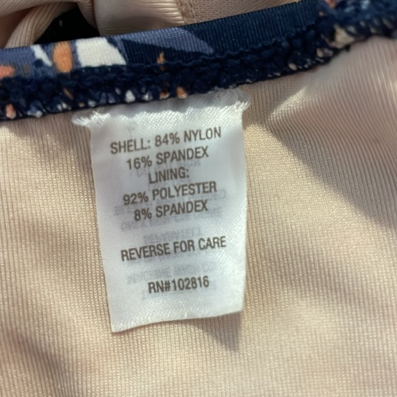 Garnet Hill Ruched V Neck One Piece Swimsuit Size 12 - Picture 11 of 12